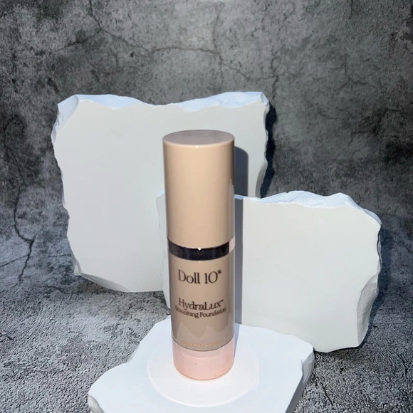 DOLL 10β HYDRALUX SMOOTHING FOUNDATION IN SHADE DEEP BRAND NEW - Picture 1 of 13